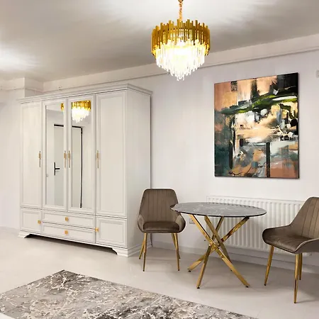 Happy Apartment