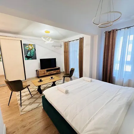 Happy - Near Arenas & Unirii - Rh Living Apartament *