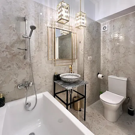 Happy - Near Arenas & Unirii - Rh Living